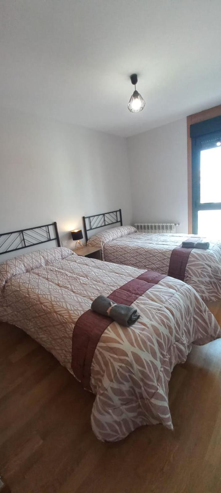 Apartament Con 2 Dormitorios, Garaje Y Terraza Junto A *