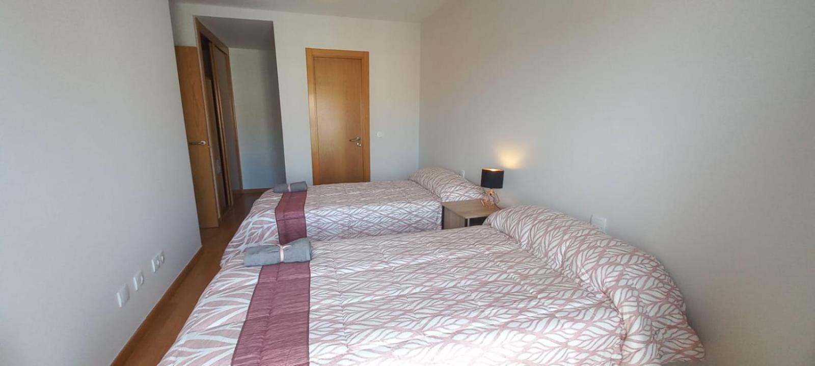 Apartament Con 2 Dormitorios, Garaje Y Terraza Junto A *